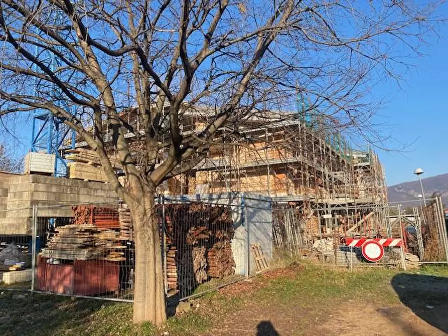 Immagine 28 di Appartamento in vendita  a Costermano sul Garda