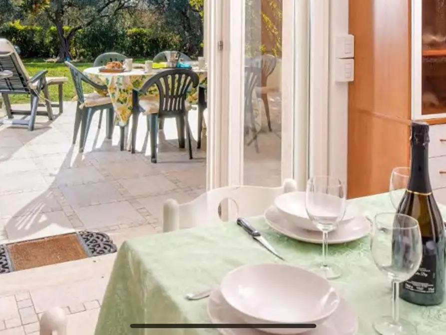 Immagine 12 di Villa in affitto  in VIA CASARETTI a Bardolino