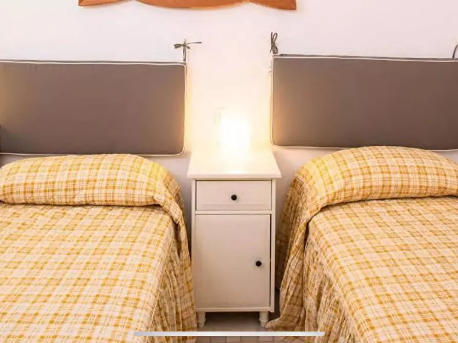 Immagine 14 di Villa in affitto  in VIA CASARETTI a Bardolino