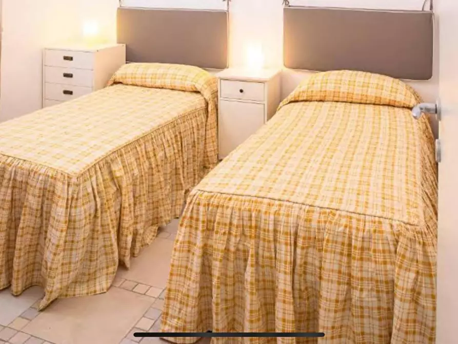 Immagine 22 di Villa in affitto  in VIA CASARETTI a Bardolino