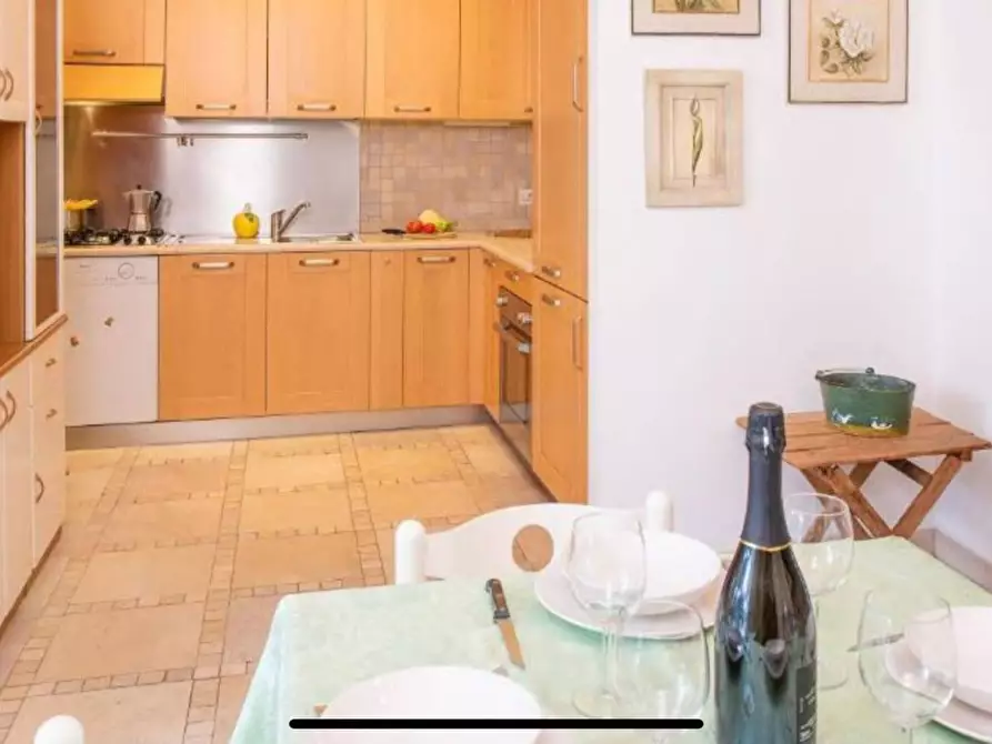 Immagine 23 di Villa in affitto  in VIA CASARETTI a Bardolino