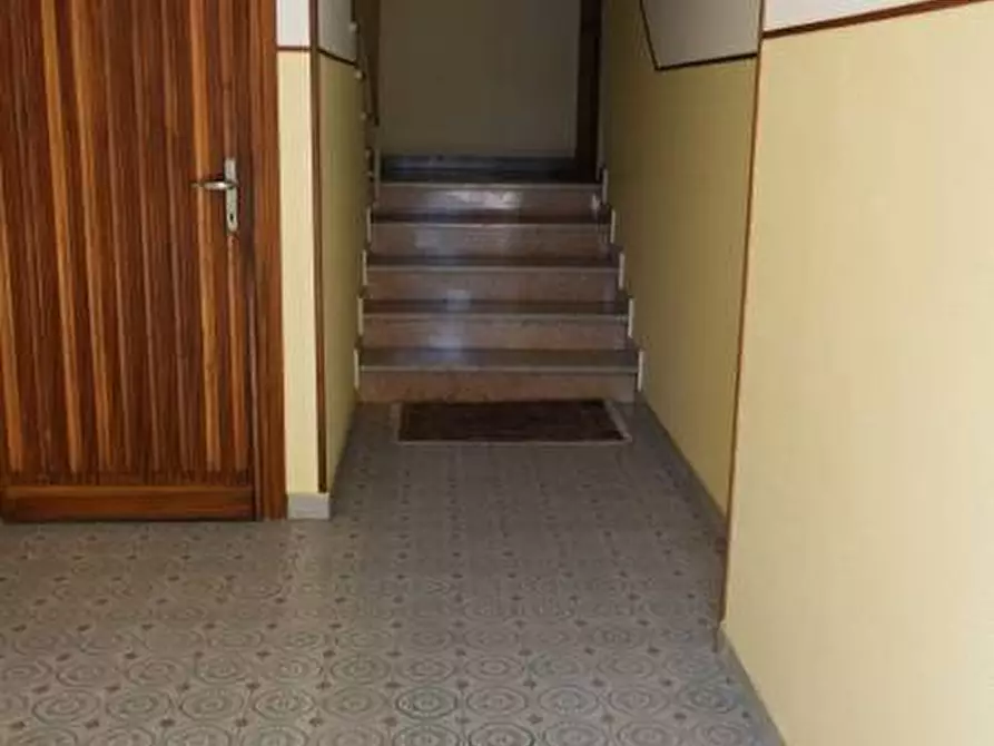 Immagine 23 di Appartamento in vendita  in VIA MIRABELLO a Bardolino