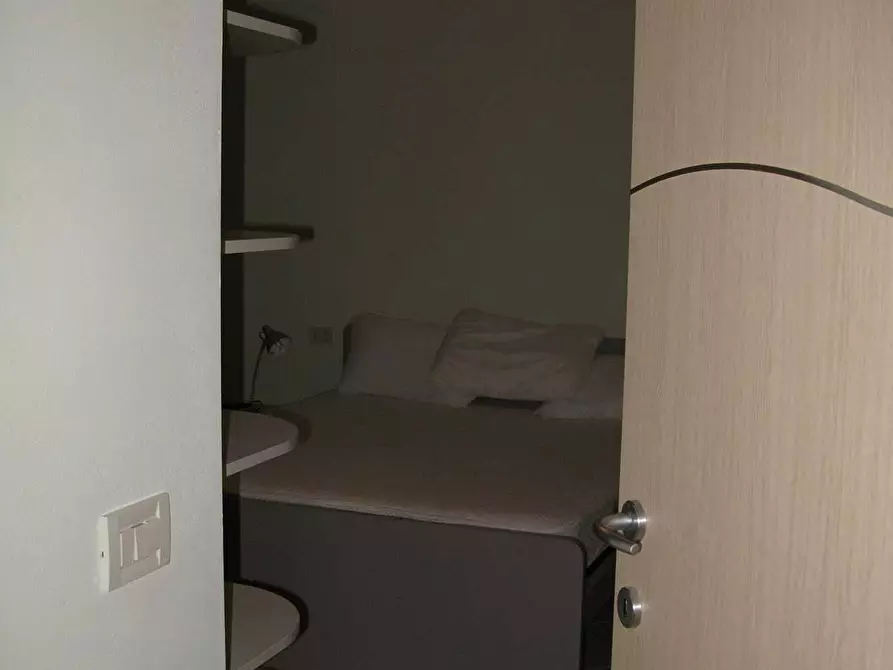 Immagine 4 di Appartamento in vendita  in viale tirreno a Pisa