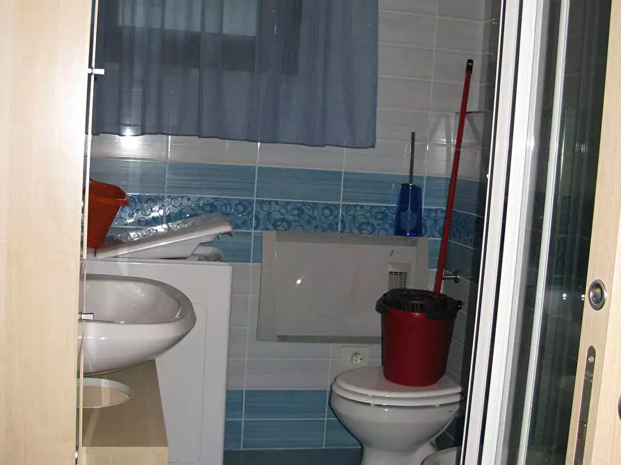 Immagine 5 di Appartamento in vendita  in viale tirreno a Pisa