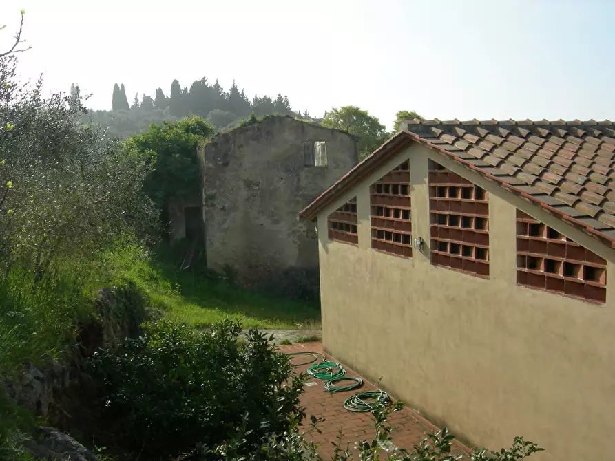 Immagine 2 di Rustico / casale in vendita  a San Giuliano Terme