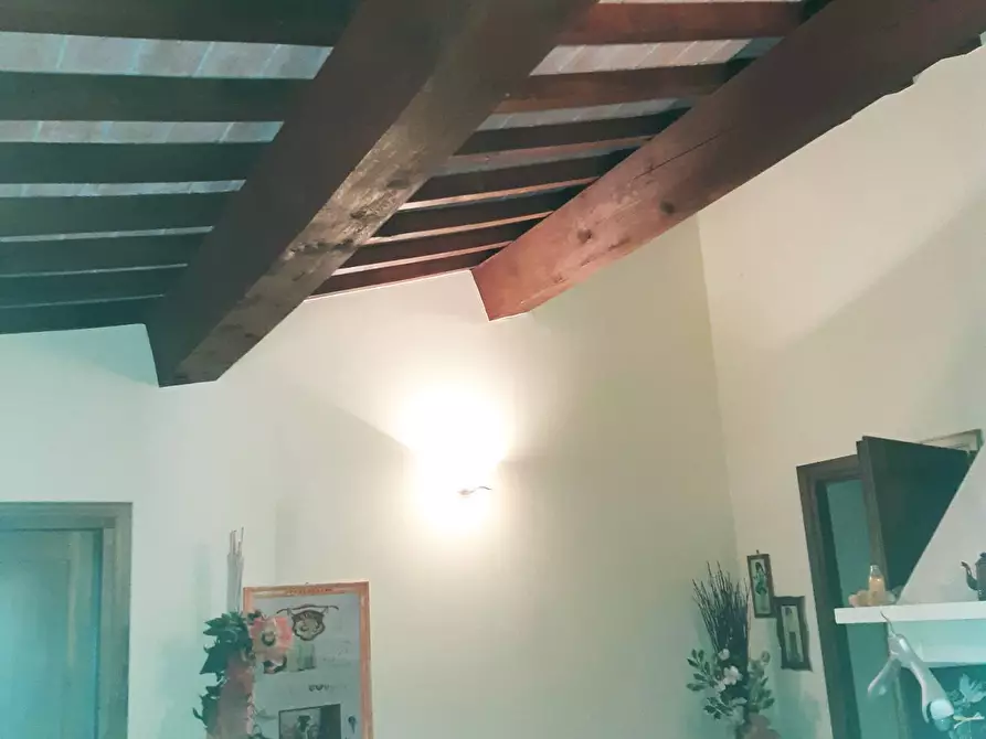 Immagine 2 di Appartamento in vendita  in via montelopio a Peccioli