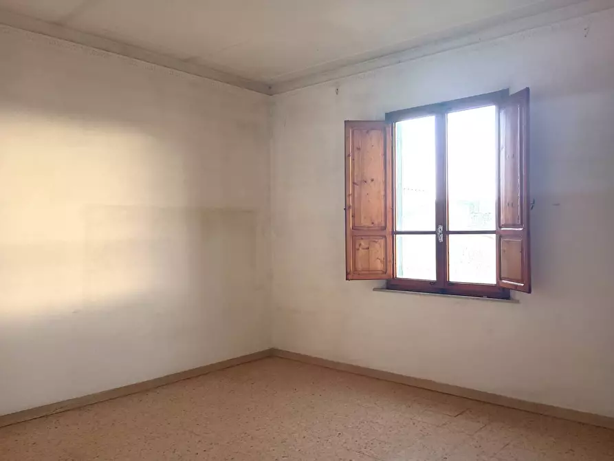 Immagine 10 di Appartamento in vendita  in via luigi galvani a Pontedera