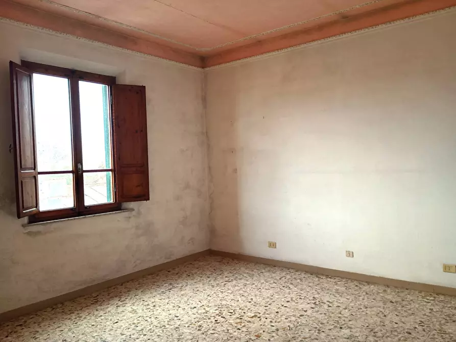 Immagine 12 di Appartamento in vendita  in via luigi galvani a Pontedera