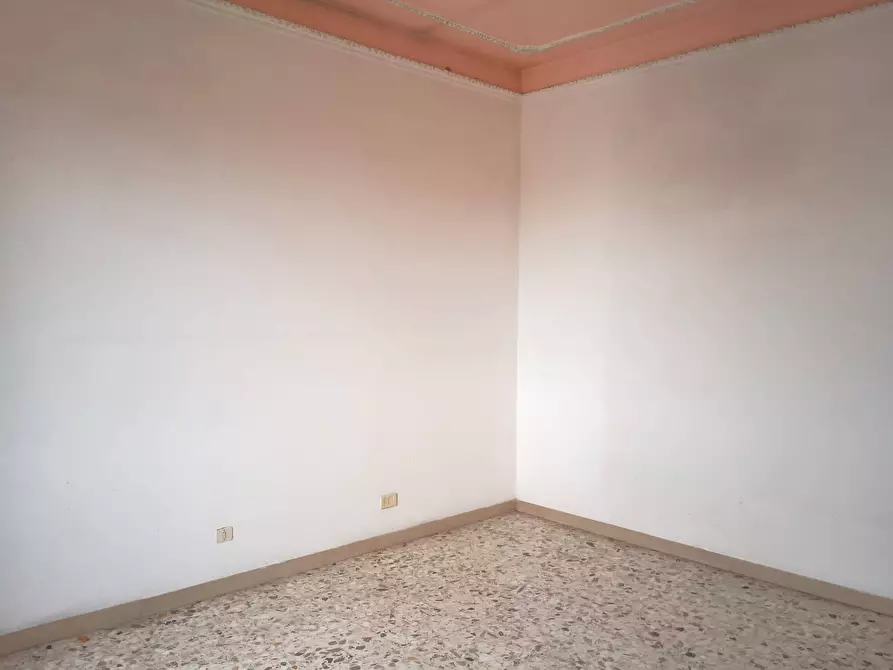 Immagine 13 di Appartamento in vendita  in via luigi galvani a Pontedera