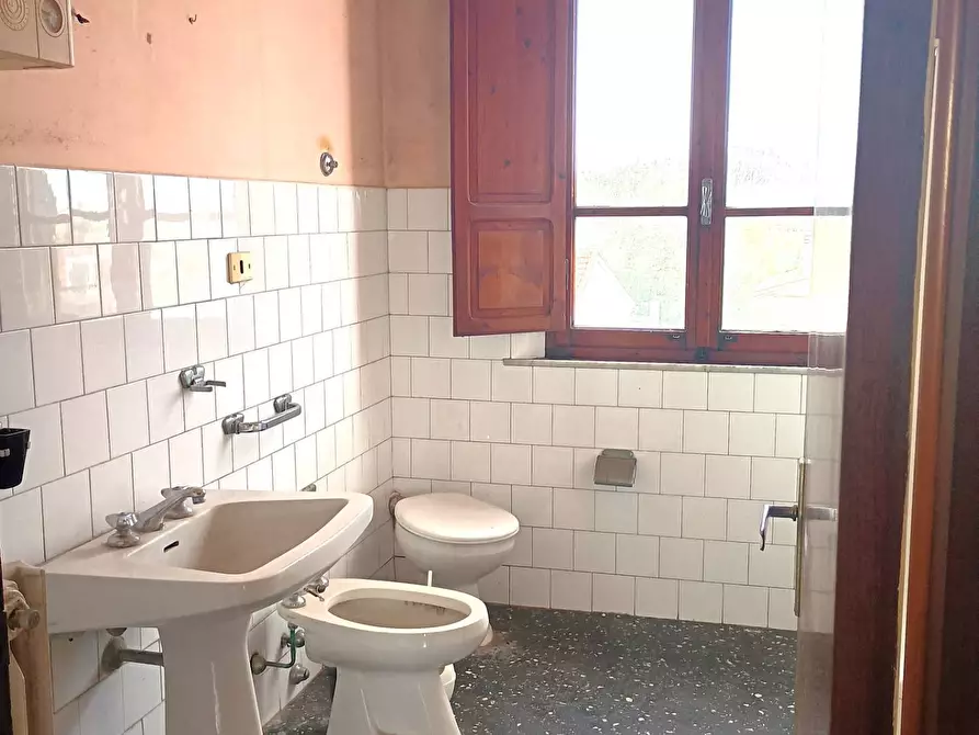 Immagine 14 di Appartamento in vendita  in via luigi galvani a Pontedera