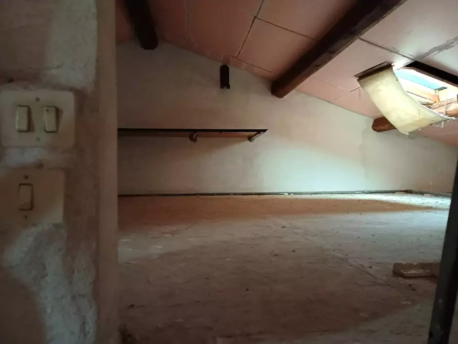 Immagine 18 di Appartamento in vendita  in via luigi galvani a Pontedera