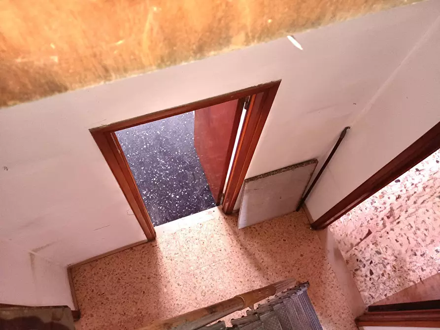 Immagine 22 di Appartamento in vendita  in via luigi galvani a Pontedera