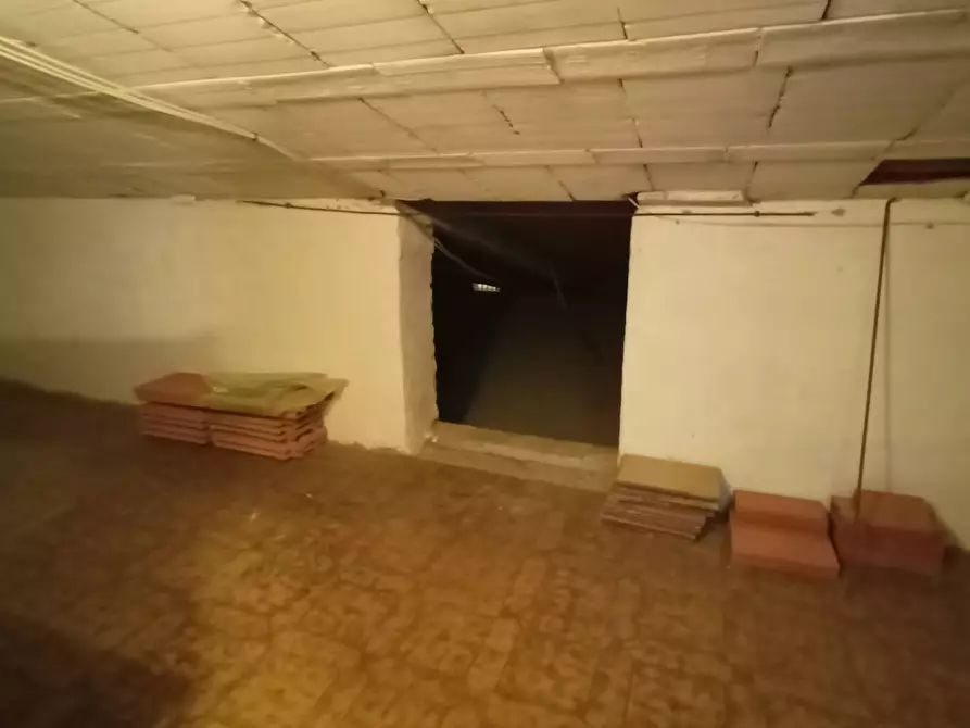 Immagine 22 di Appartamento in vendita  in piazza la pira a Palaia