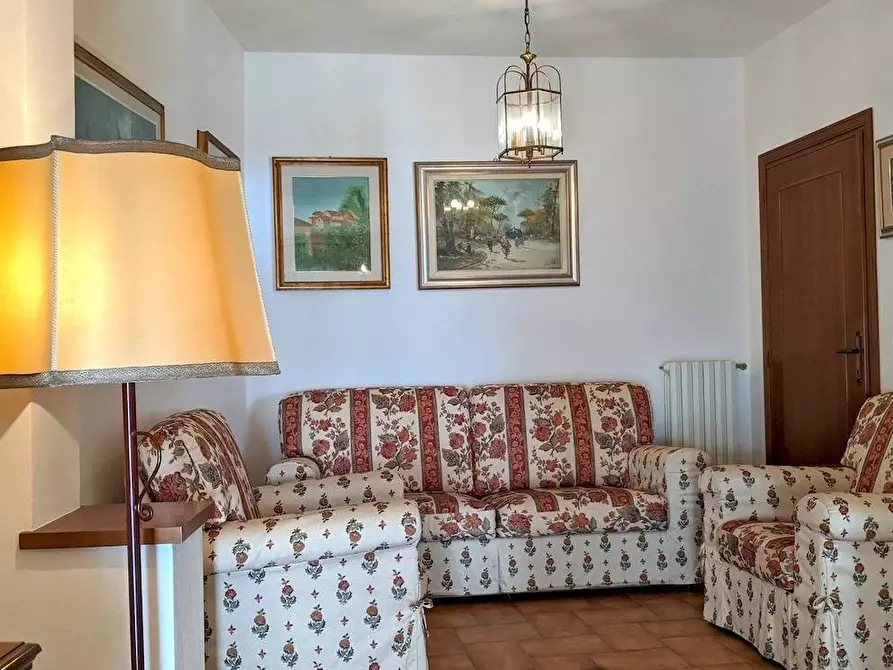 Immagine 9 di Appartamento in vendita  in piazza la pira a Palaia