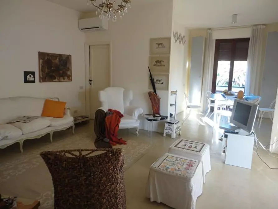 Immagine 1 di Appartamento in affitto  a Forte Dei Marmi
