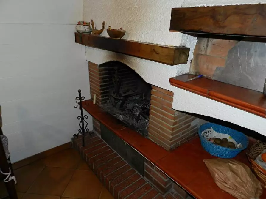 Immagine 16 di Casa indipendente in vendita  a Massa
