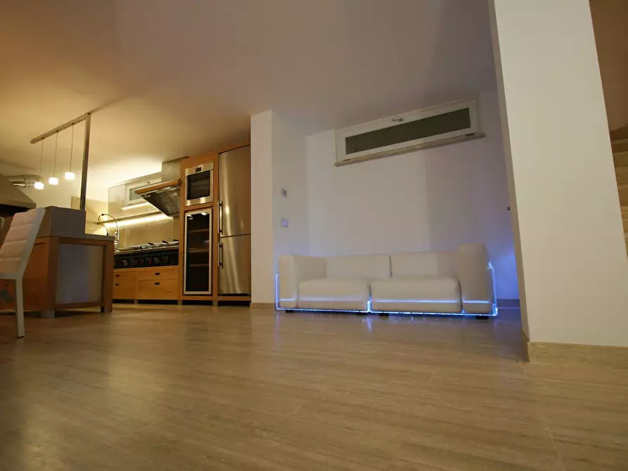 Immagine 25 di Villa in vendita  a Camaiore