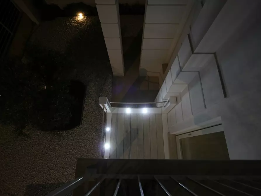 Immagine 18 di Villa in vendita  a Camaiore