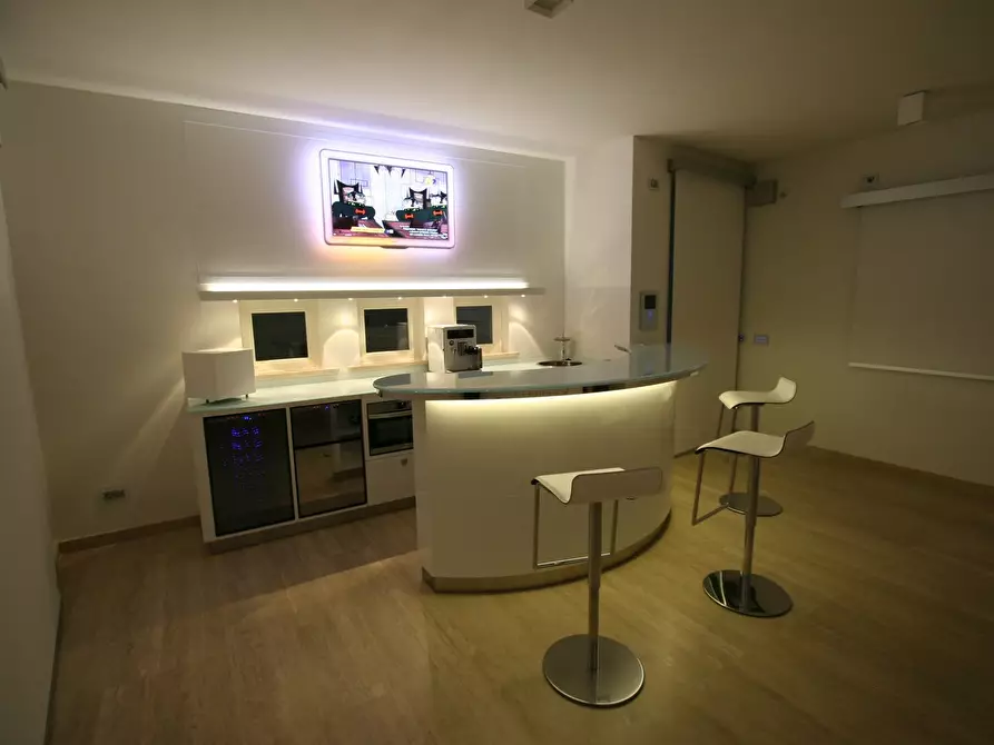 Immagine 24 di Villa in vendita  a Camaiore