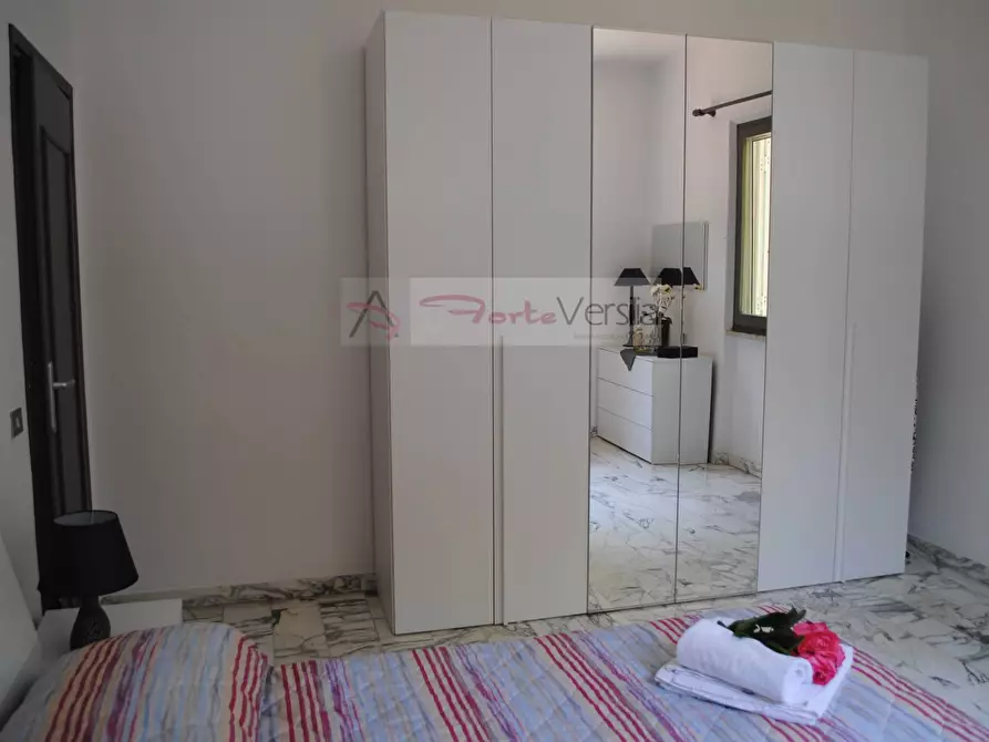 Immagine 17 di Villa in affitto  a Montignoso