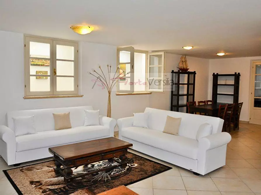 Immagine 17 di Villetta a schiera in affitto  a Seravezza