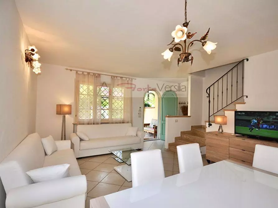 Immagine 5 di Villetta a schiera in affitto  a Seravezza