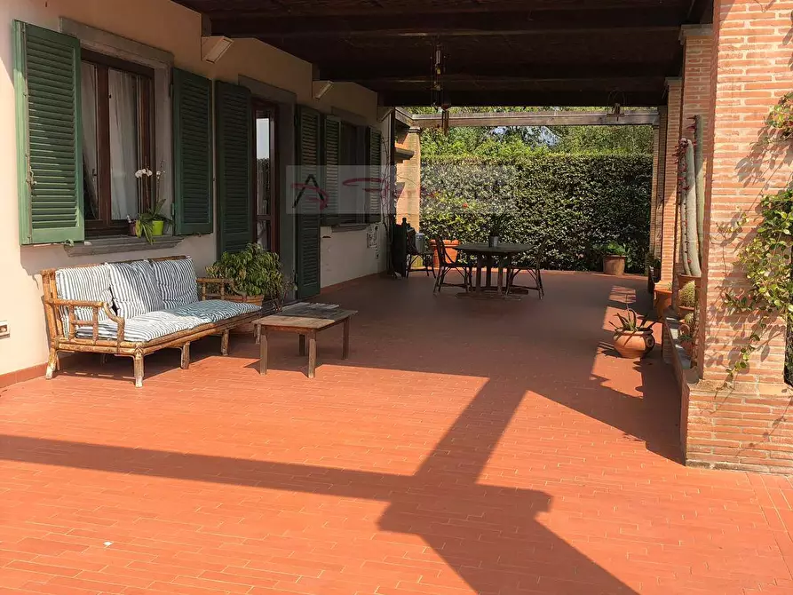 Immagine 2 di Villa in affitto  a Forte Dei Marmi