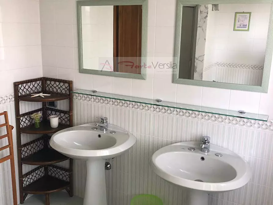 Immagine 9 di Villa in affitto  a Forte Dei Marmi