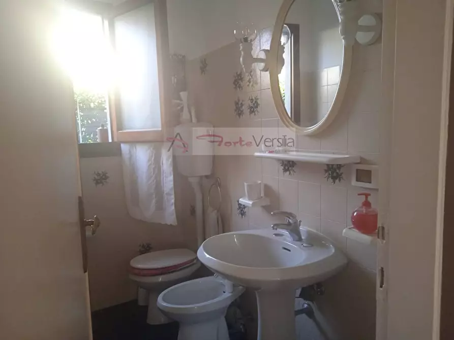 Immagine 4 di Casa indipendente in affitto  a Forte Dei Marmi