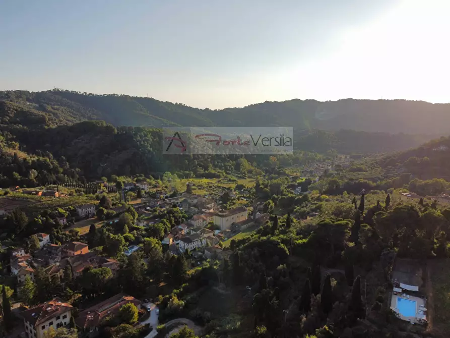 Immagine 25 di Rustico / casale in vendita  a Camaiore