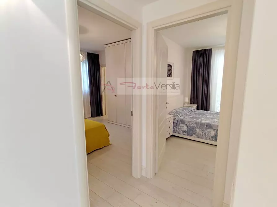 Immagine 25 di Villa in vendita  a Forte Dei Marmi