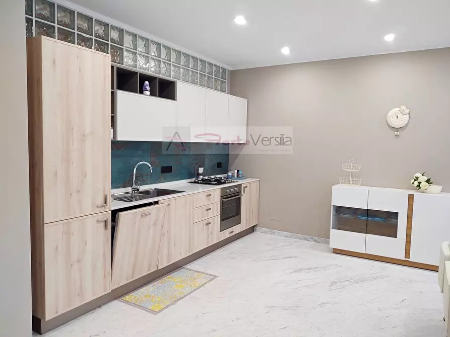 Immagine 4 di Appartamento in vendita  a Pietrasanta