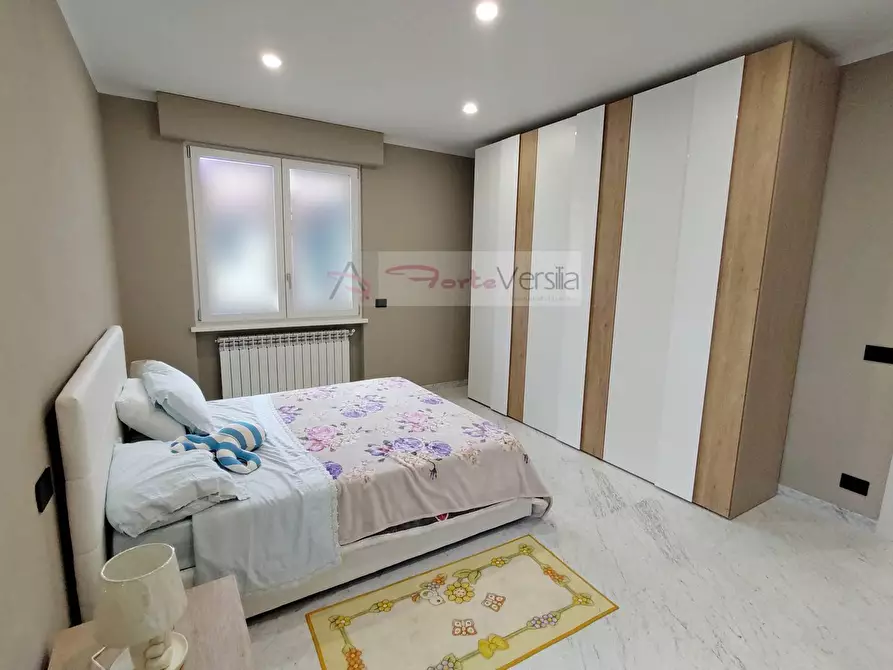 Immagine 13 di Appartamento in vendita  a Pietrasanta