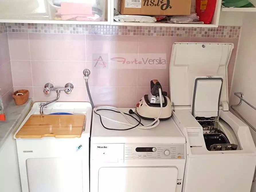 Immagine 20 di Appartamento in vendita  a Pietrasanta