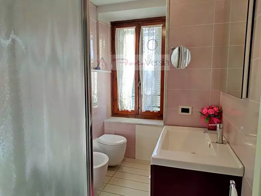 Immagine 22 di Appartamento in vendita  a Pietrasanta