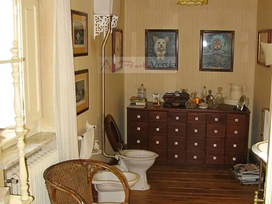 Immagine 22 di Villa in vendita  a Camaiore