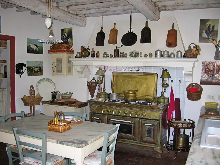 Immagine 27 di Villa in vendita  a Camaiore