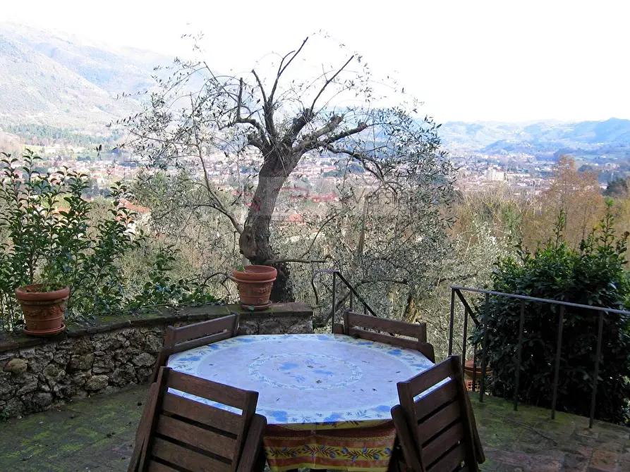 Immagine 28 di Villa in vendita  a Camaiore