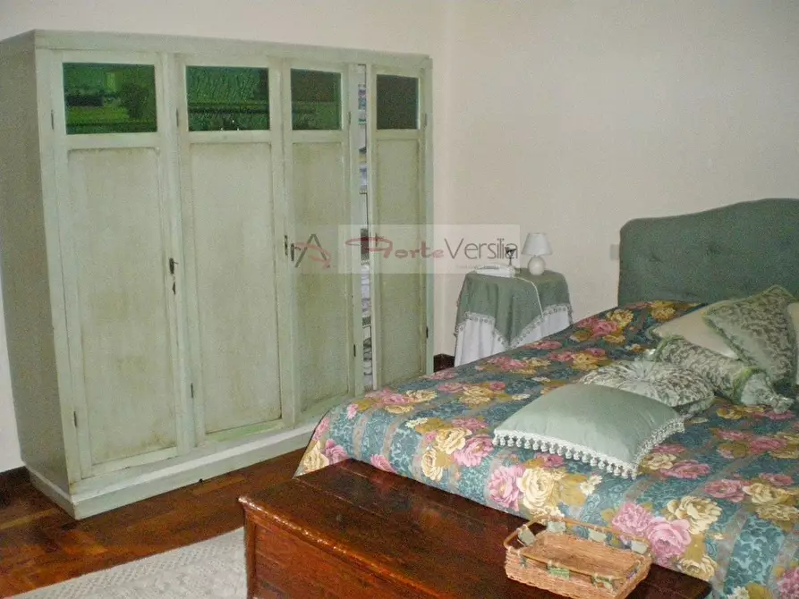 Immagine 27 di Rustico / casale in vendita  a Pietrasanta