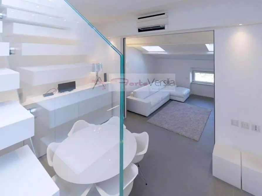 Immagine 6 di Attico in vendita  a Forte Dei Marmi