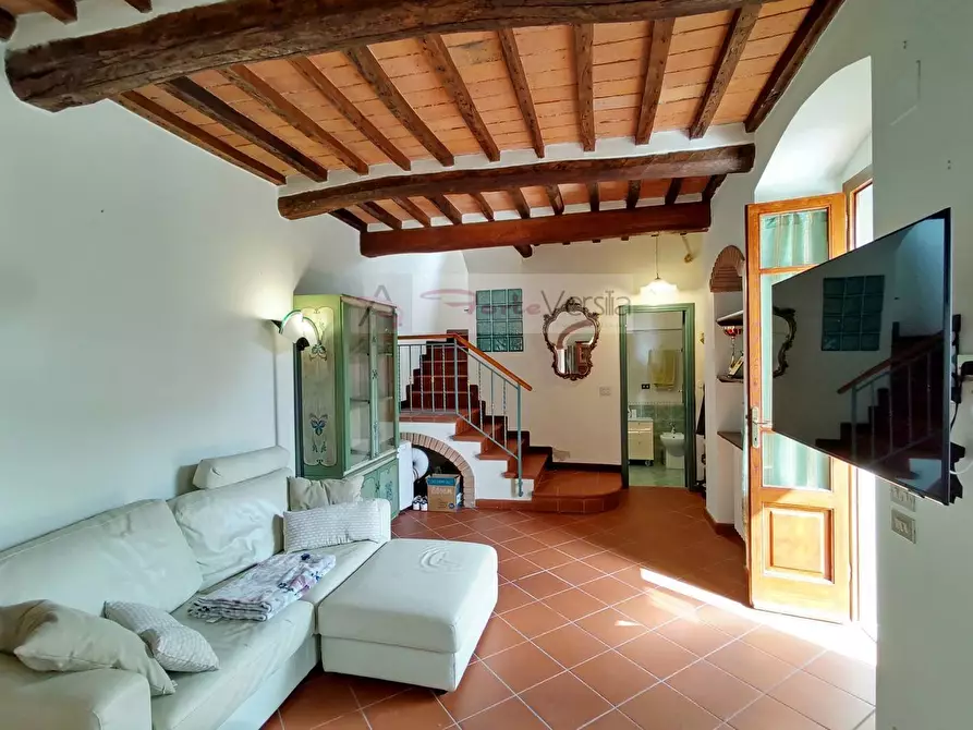 Immagine 1 di Casa semindipendente in affitto  a Forte Dei Marmi