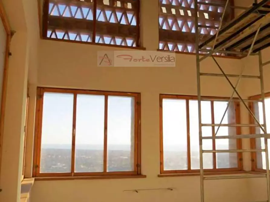 Immagine 10 di Rustico / casale in vendita  a Pietrasanta