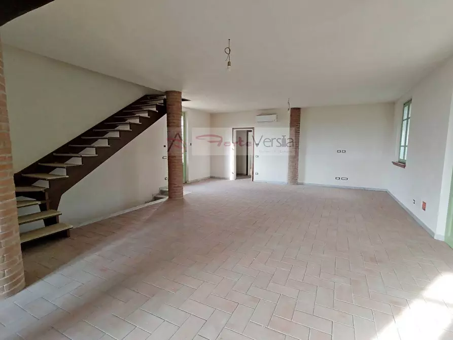 Immagine 6 di Villa in vendita  a Pietrasanta