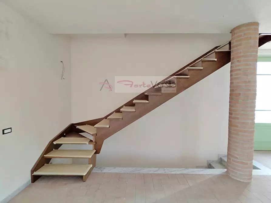 Immagine 15 di Villa in vendita  a Pietrasanta