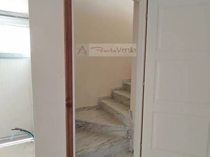 Immagine 27 di Villa in vendita  a Pietrasanta