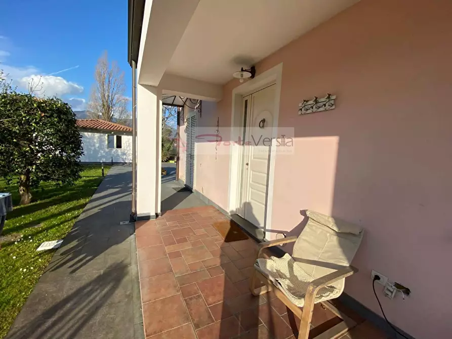 Immagine 6 di Appartamento in affitto  a Pietrasanta