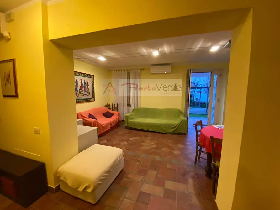 Immagine 10 di Appartamento in affitto  a Pietrasanta