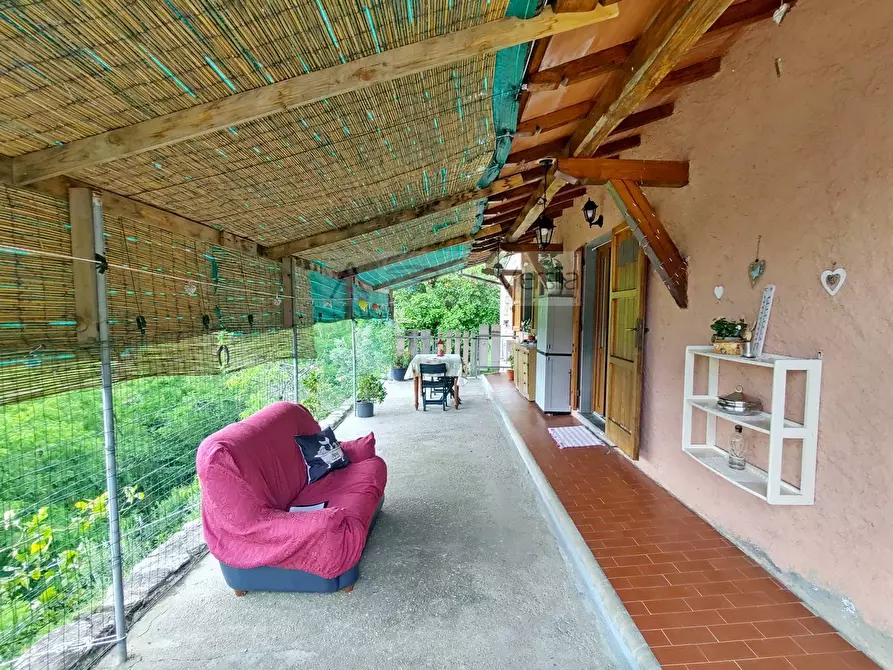 Immagine 5 di Rustico / casale in vendita  a Pietrasanta