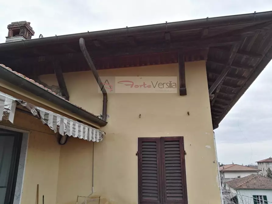 Immagine 3 di Casa indipendente in vendita  a Seravezza