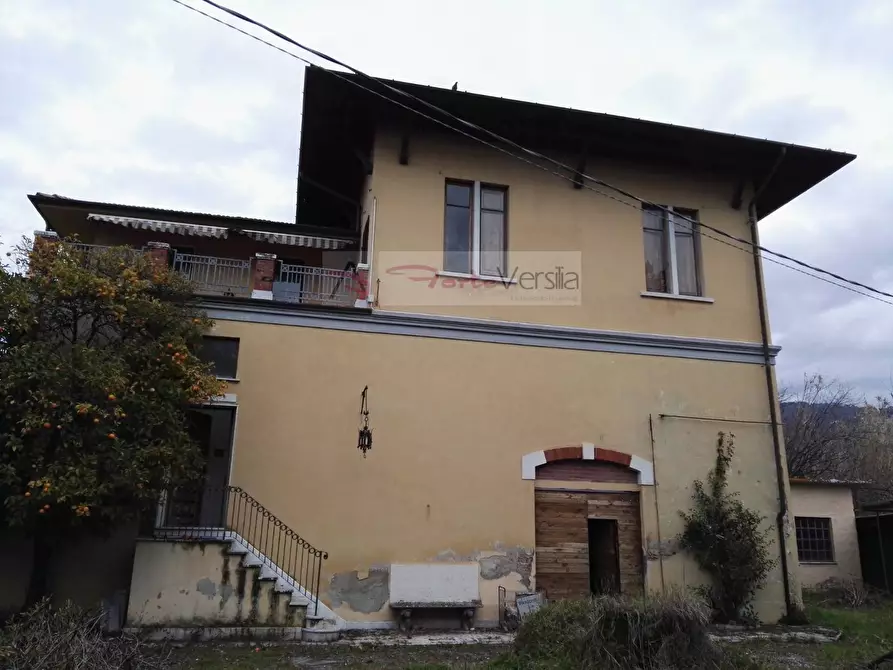 Immagine 1 di Casa indipendente in vendita  a Seravezza